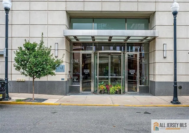 Homes for sale in New Brunswick, NJ | 1 Spring St #1405, New Brunswick, NJ 08901 | MLS# 2770037M