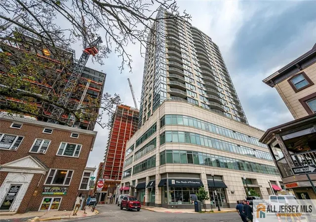 Homes for sale in New Brunswick, NJ | 1 Spring St #1405, New Brunswick, NJ 08901 | MLS# 2770037M