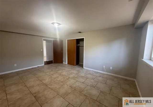 Homes for sale in Edison, NJ | 403 College Dr #403, Edison, NJ 08817 | MLS# 2662180M