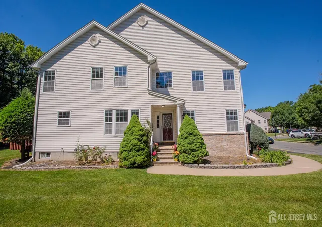 2nd image of 16 Hawthorne Rd, North Brunswick, NJ 08902 | MLS# 2617326R