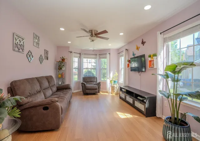 3rd image of 16 Hawthorne Rd, North Brunswick, NJ 08902 | MLS# 2617326R