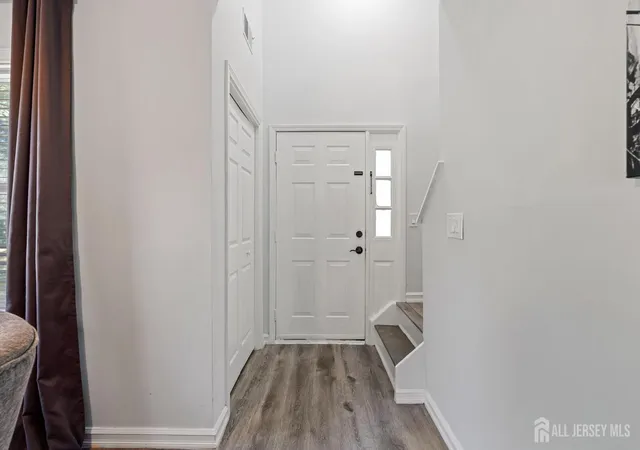 Photo 2 of Condo for sale at 10 Starlight Ct, New Brunswick, NJ 08901 | MLS# 2701361R | Listing updated on 2026-09-15