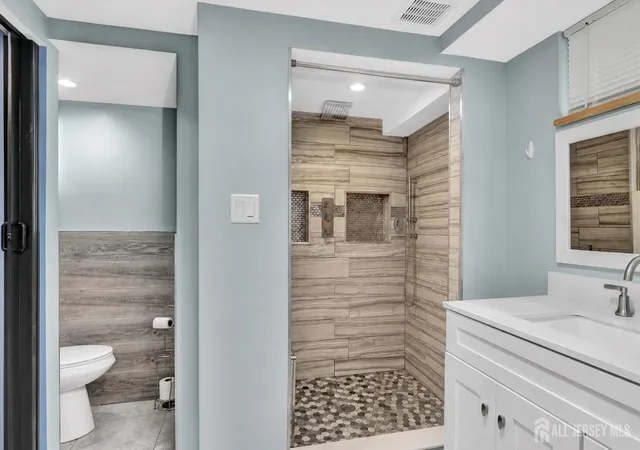 19th image of 124 Coolidge Ave, Parlin, NJ 08859 | MLS# 2702521R