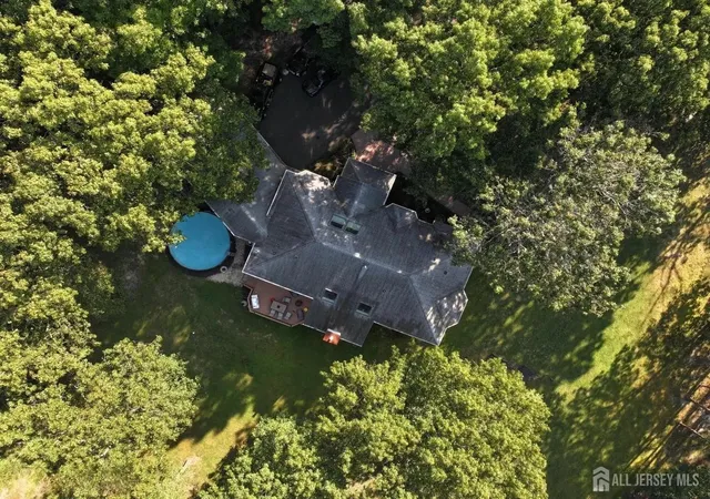 26th image of 5 Ramapo Ct, Colts Neck, NJ 07722 | MLS# 2700212R