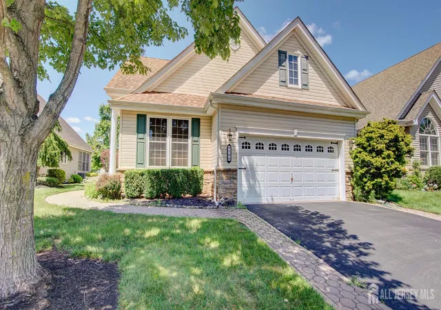 Homes for sale in Franklin, NJ | 19 Republic Row, Franklin, NJ 08873 | MLS# 2700540R