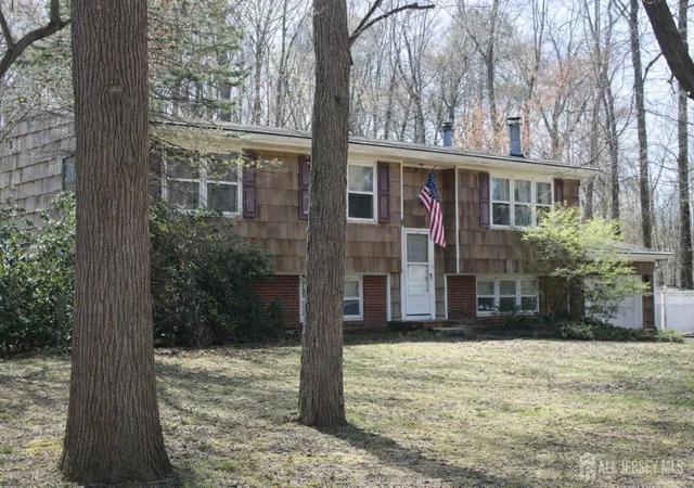 Photo 3 of Single family home for sale at 398 Pleasant Valley Rd, Old Bridge, NJ 08857 | MLS# 2613805R | Listing updated on 2026-09-24