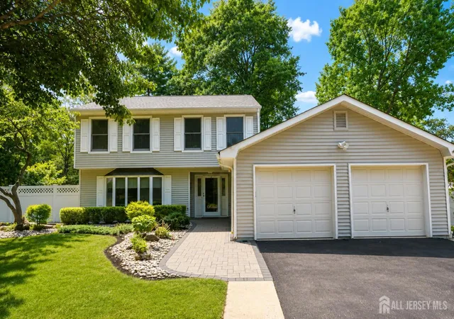 2nd image of 101 Fawn Dr, Matawan, NJ 07747 | MLS# 2700775R