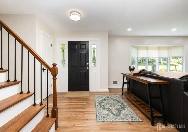 5th image of 101 Fawn Dr, Matawan, NJ 07747 | MLS# 2700775R