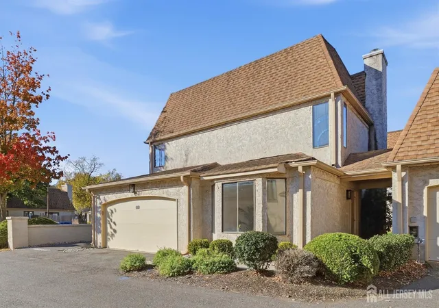 Townhouse for sale at 17 Park Gate Dr, Edison, NJ 08820 | MLS# 2707005R