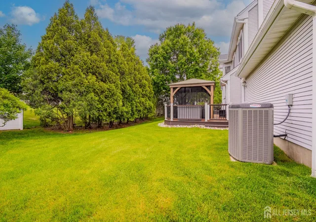 4th image of 94 Providence Blvd, Kendall Park, NJ 08824 | MLS# 2616565R