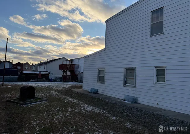 Photo 2 of Single family home for sale at 130 Union St, Carteret, NJ 07008 | MLS# 2610867R | Listing updated on 2026-04-22