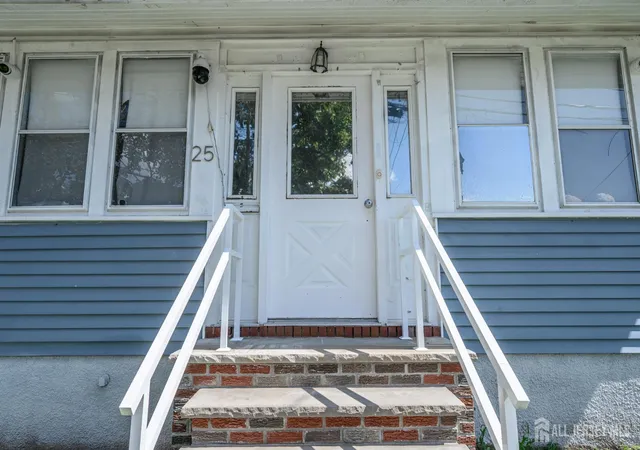 Photo 2 of Single family home for sale at 25 Comfort Pl, Clifton, NJ 07011 | MLS# 2703343R | Listing updated on 2026-09-21