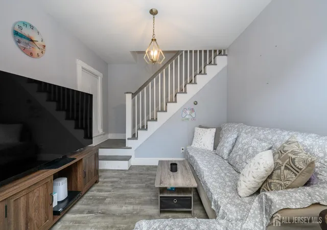 Photo 3 of Single family home for sale at 25 Comfort Pl, Clifton, NJ 07011 | MLS# 2703343R | Listing updated on 2026-09-21