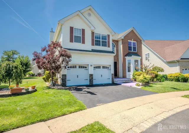 3rd image of 8 Jumping Brook Ct, Monroe Township, NJ 08831 | MLS# 2700788R