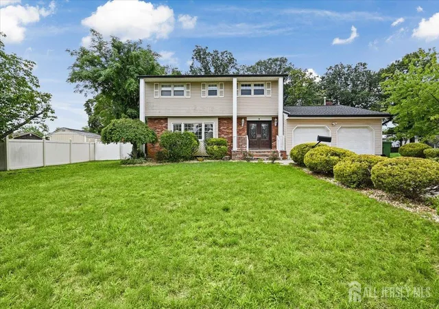 3rd image of 8 Dusko Dr, Parlin, NJ 08859 | MLS# 2701646R