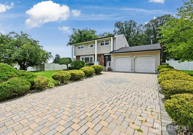 4th image of 8 Dusko Dr, Parlin, NJ 08859 | MLS# 2701646R