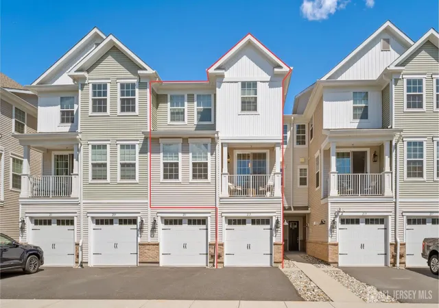Photo 1 of Townhouse for sale at 215 Park Ln, Dunellen, NJ 08812 | MLS# 2617083R | Listing updated on 2026-09-18