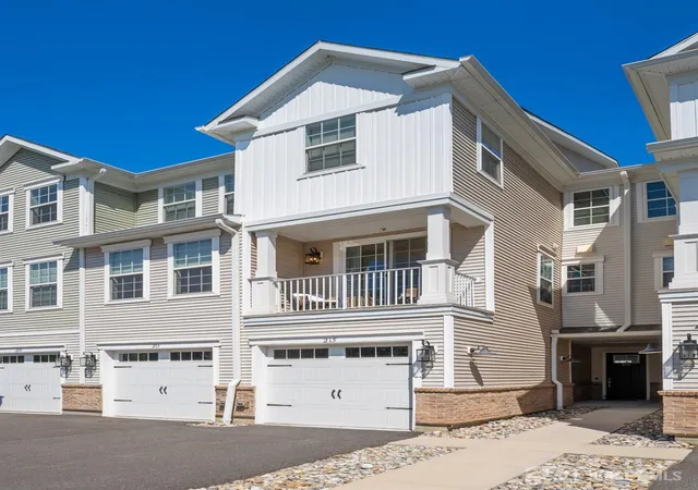 Photo 2 of Townhouse for sale at 215 Park Ln, Dunellen, NJ 08812 | MLS# 2617083R | Listing updated on 2026-09-18