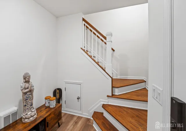 Photo 3 of Townhouse for sale at 215 Park Ln, Dunellen, NJ 08812 | MLS# 2617083R | Listing updated on 2026-09-18