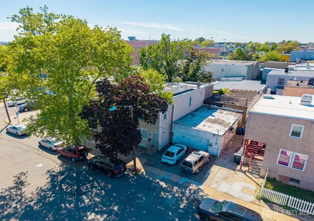 Photo 3 of Multi family home for sale at 409 Ogden Pl, Perth Amboy, NJ 08861 | MLS# 2616850R | Listing updated on 2026-09-23