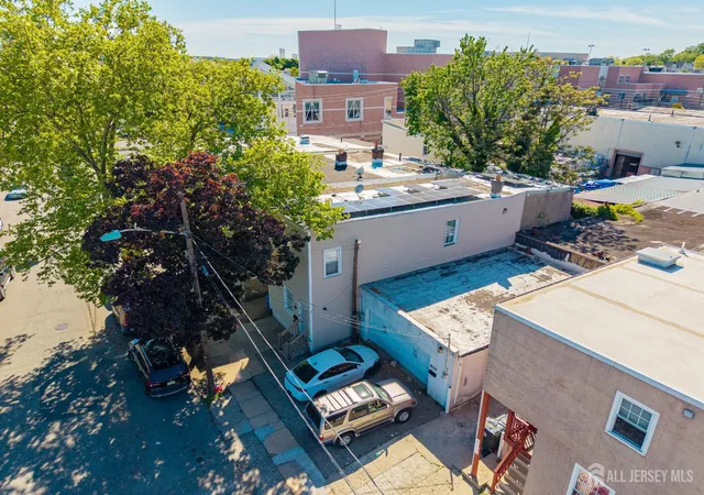 Photo 3 of House for sale at 409 Ogden Pl, Perth Amboy, NJ 08861 | MLS# 2616850R | Listing updated on 2026-09-23