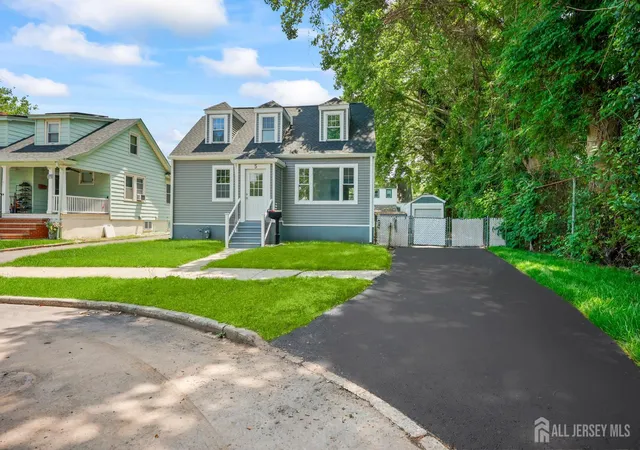 Photo 3 of Single family home for sale at 5 Monument Ave, Trenton, NJ 08619 | MLS# 2703096R | Listing updated on 2026-09-11