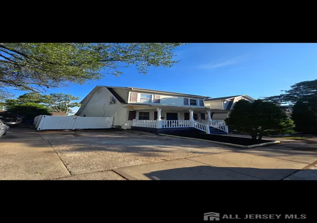 2nd image of 708 Magnolia St, Highland Park, NJ 08904 | MLS# 2700569R