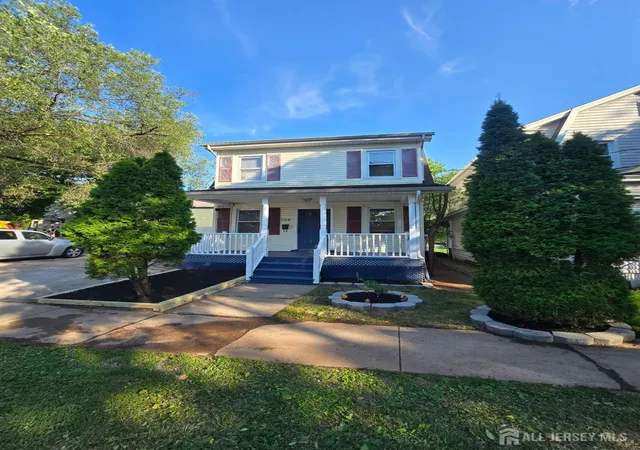 Photo 2 of Single family home for sale at 708 Magnolia St, Highland Park, NJ 08904 | MLS# 2700569R | Listing updated on 2026-09-17