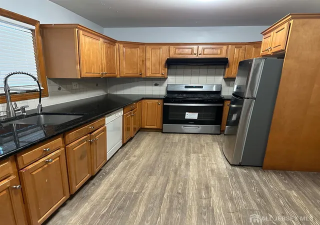 Photo 3 of Single family home for sale at 708 Magnolia St, Highland Park, NJ 08904 | MLS# 2700569R | Listing updated on 2026-09-17