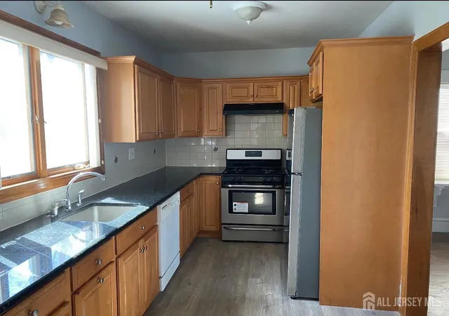 5th image of 708 Magnolia St, Highland Park, NJ 08904 | MLS# 2700569R