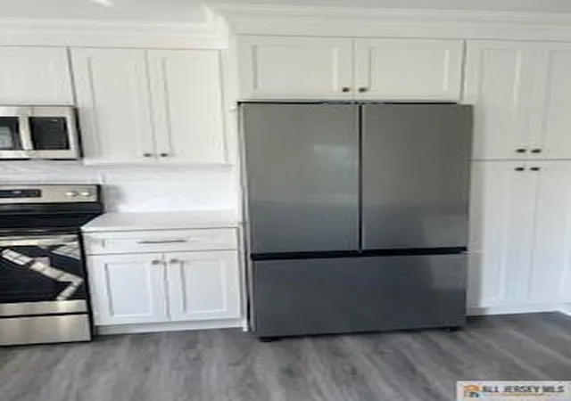 Listing Photo 5 - Condo for sale in building located at 15 Dolley Madison Dr, Jamesburg, NJ 08831 - Unit #A