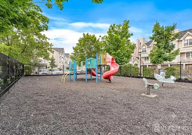 17th image of 28 Inverness Dr, Edison, NJ 08820 | MLS# 2701931R