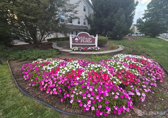 1st image of 28 Inverness Dr, Edison, NJ 08820 | MLS# 2701931R