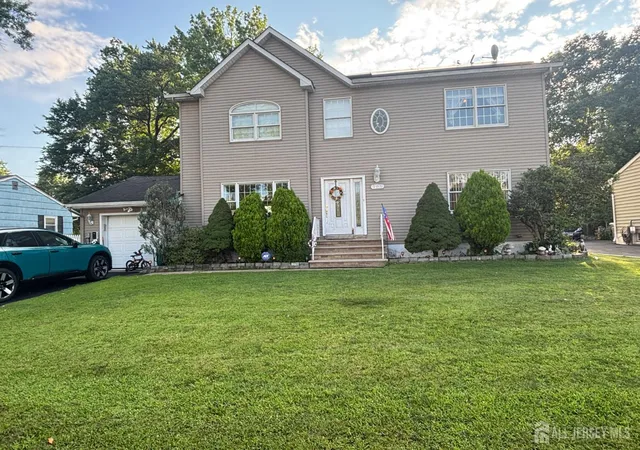Photo 3 of Single family home for sale at 105 Howard Ave, Edison, NJ 08837 | MLS# 2601522R | Listing updated on 2026-09-09