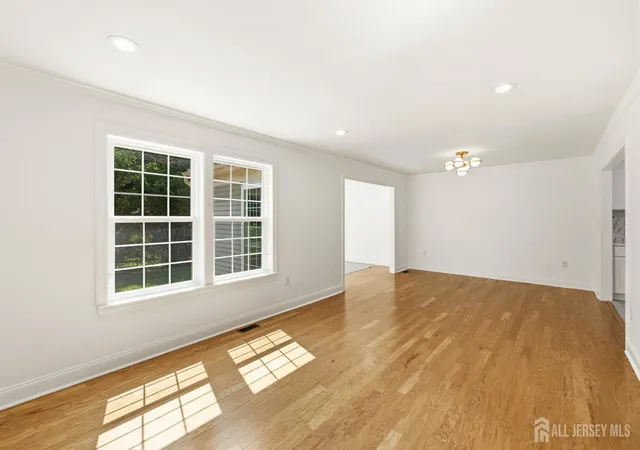 5th image of 9 Melborn Dr #B, Monroe Township, NJ 08831 | MLS# 2618417R