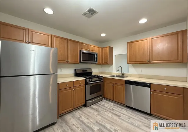 Photo 4 of Condo for sale at 99 Chariot Ct #99, Piscataway, NJ 08854 | MLS# 2660742M | Listing updated on 2025-12-04