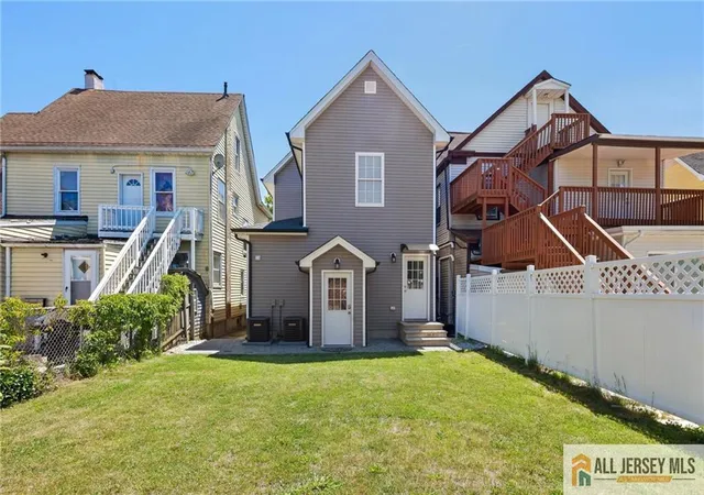 Homes for sale in Perth Amboy, NJ | 96 Gordon St, Perth Amboy, NJ 08861 | MLS# 2662222M