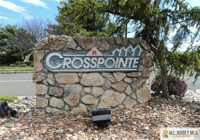 2nd image of 39 Lear Ct, East Brunswick, NJ 08816 | MLS# 2662357M