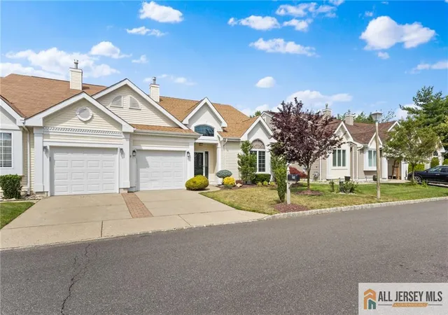 3rd image of 30 Wellington Pl, Monroe Township, NJ 08831 | MLS# 2662050M