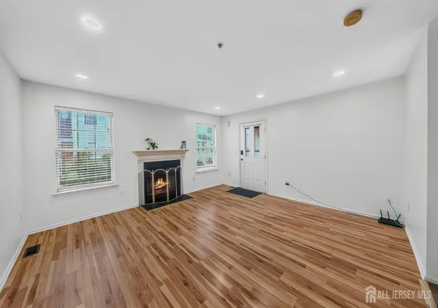 5th image of 167 Vasser Dr, Piscataway, NJ 08854 | MLS# 2701340R
