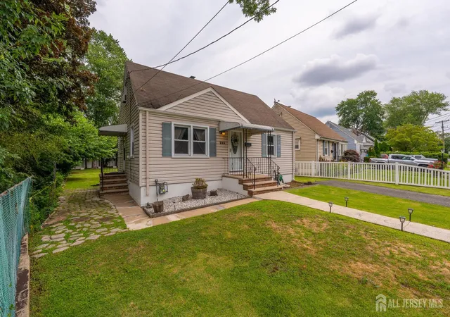 2nd image of 225 Linden Ave, Rahway, NJ 07065 | MLS# 2700904R