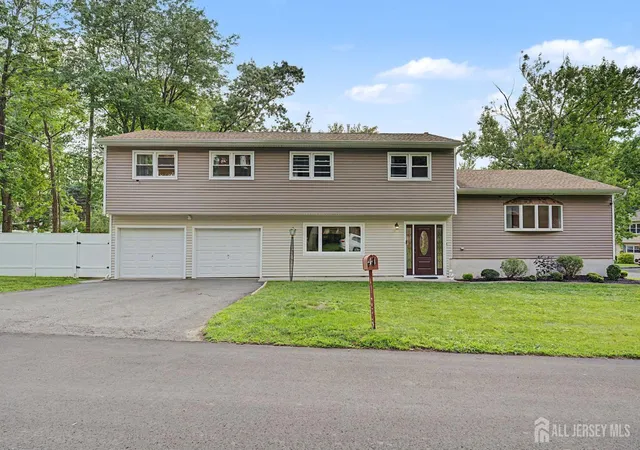 1st image of 41 Montclair Ave, Edison, NJ 08820 | MLS# 2701277R