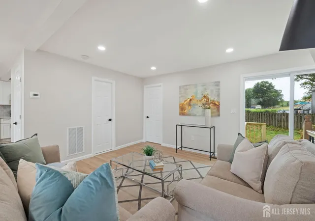 5th image of 56 Harvey Cir, East Brunswick, NJ 08816 | MLS# 2618146R