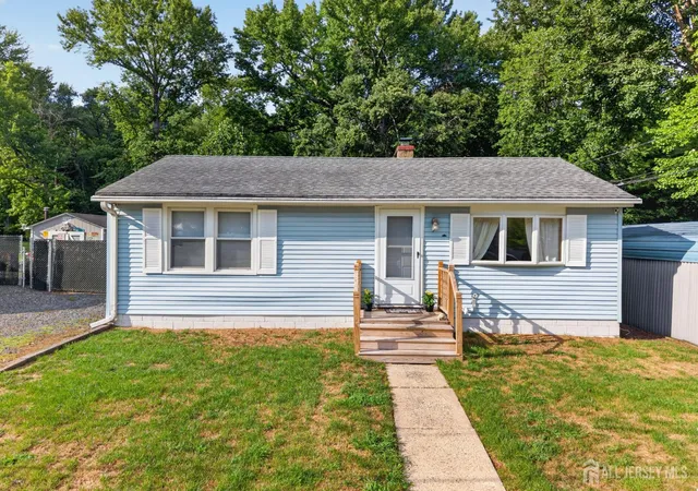 1st image of 5 Soden Ln, Old Bridge, NJ 08857 | MLS# 2702295R