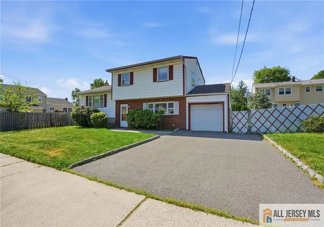 Homes for sale in Colonia, NJ | 11 Reo Ct, Colonia, NJ 07067 | MLS# 2662348M