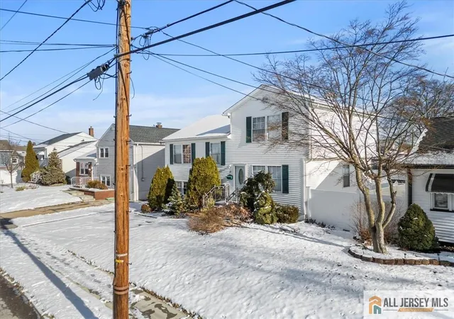 Homes for sale in Carteret, NJ | 30 Fillmore Ave, Carteret, NJ 07008 | MLS# 2660630M