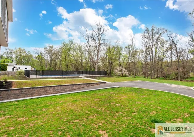 5th image of 165 Normandy Dr, Piscataway, NJ 08854 | MLS# 2661789M
