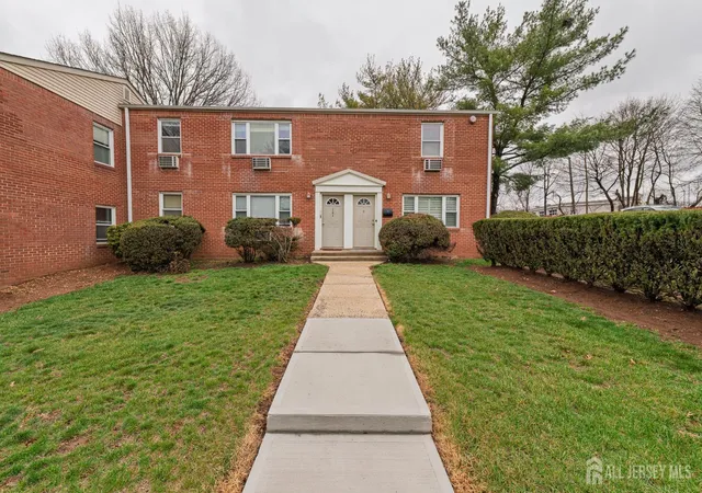 Homes for sale in Edison, NJ | 72 Fox Rd #7b, Edison, NJ 08817 | MLS# 2700006R