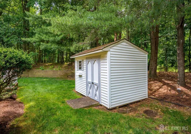 32nd image of 47 Buffalo Run, East Brunswick, NJ 08816 | MLS# 2617941R