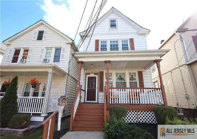 Photo 1 of Single family home for sale at 559 Compton Ave, Perth Amboy, NJ 08861 | MLS# 2660376M | Listing updated on 2025-10-16